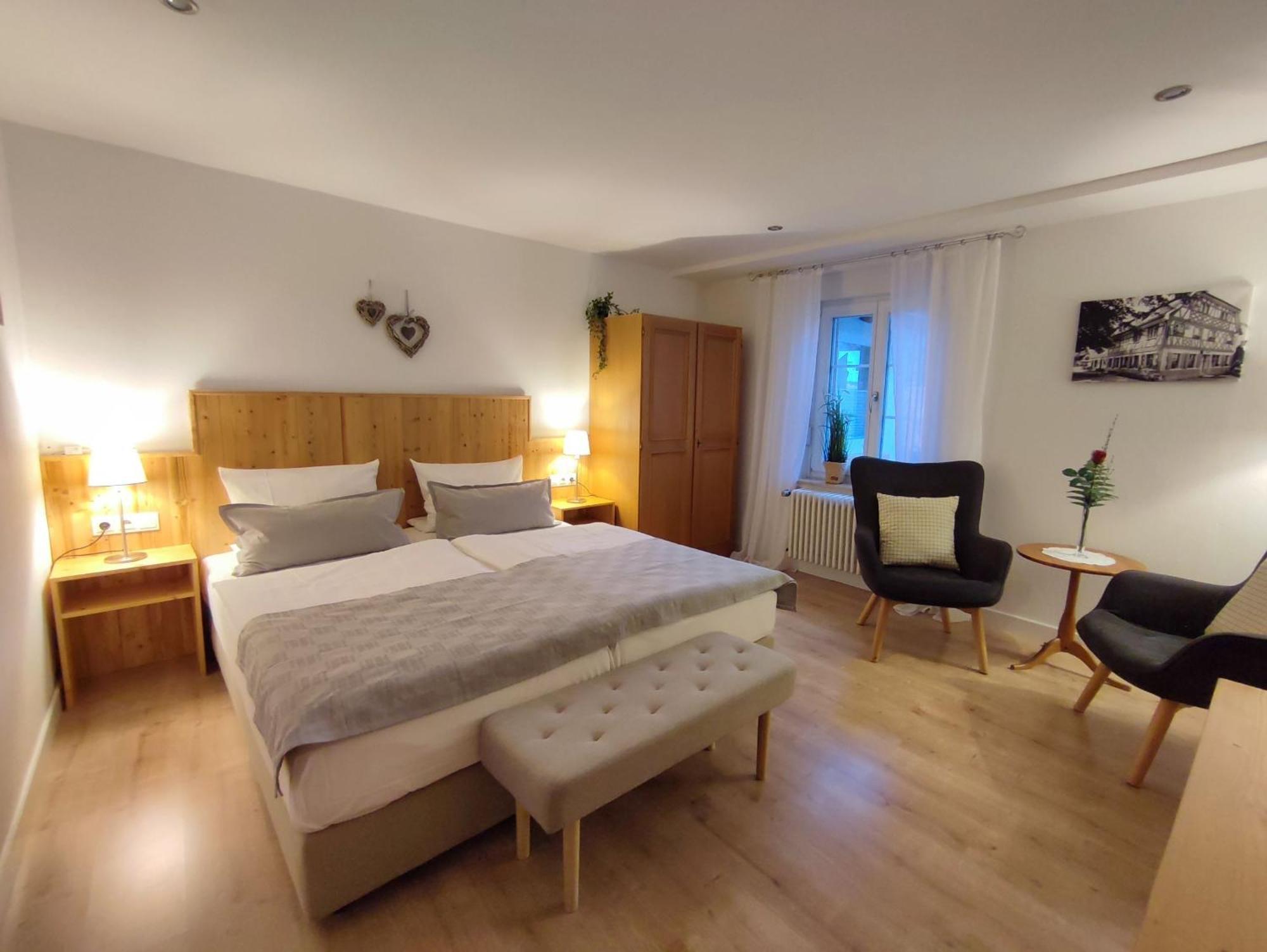 Boutique-Hotel Krone Денцлинген Экстерьер фото