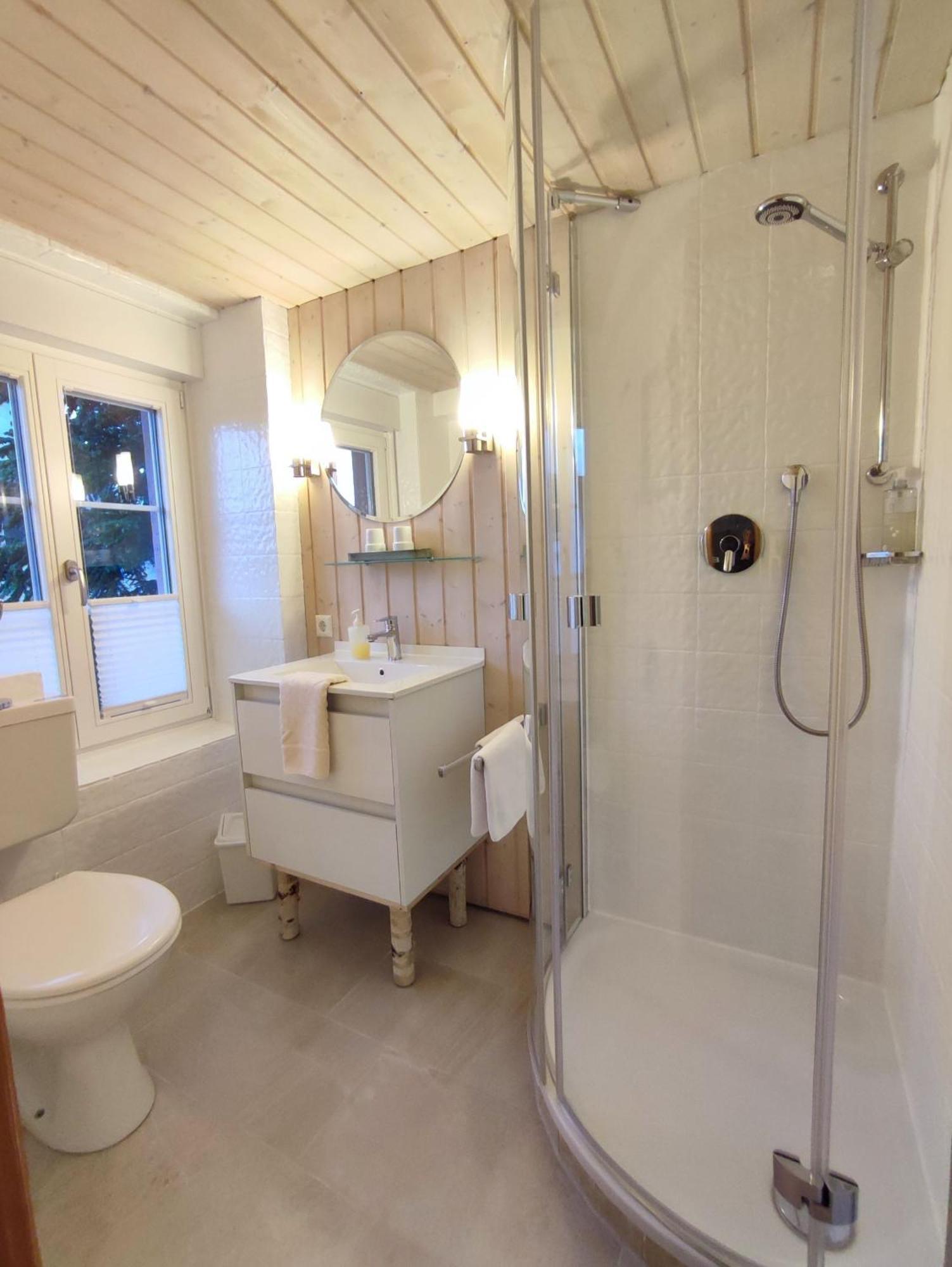 Boutique-Hotel Krone Денцлинген Номер фото